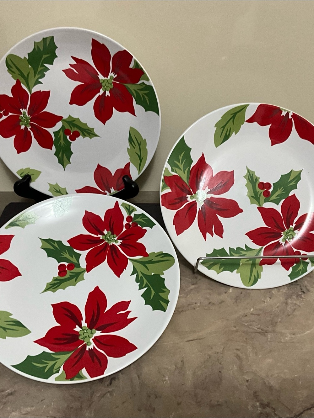 Martha Stewart Poinsettia Red & Green Holiday Designed 9” Salad Plates